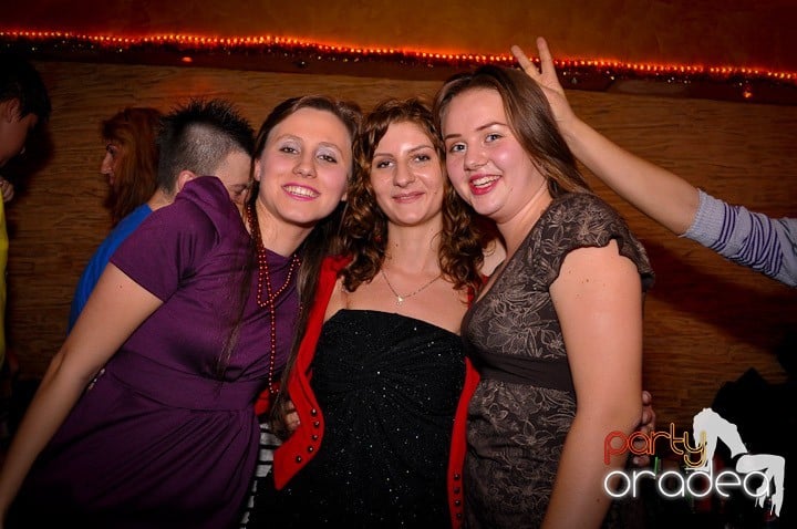 Party în Club Downtown, 