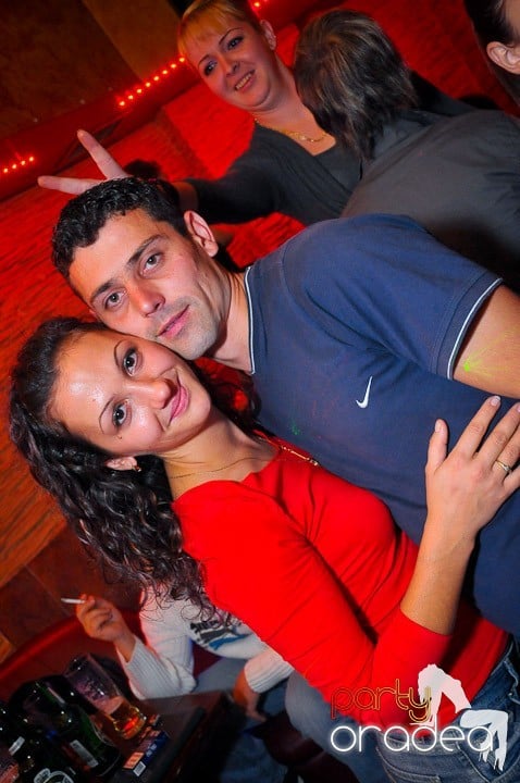 Party în Club Downtown, 