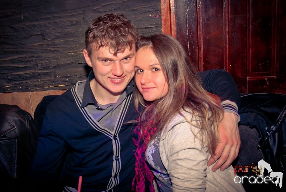 Party în Club Downtown, 