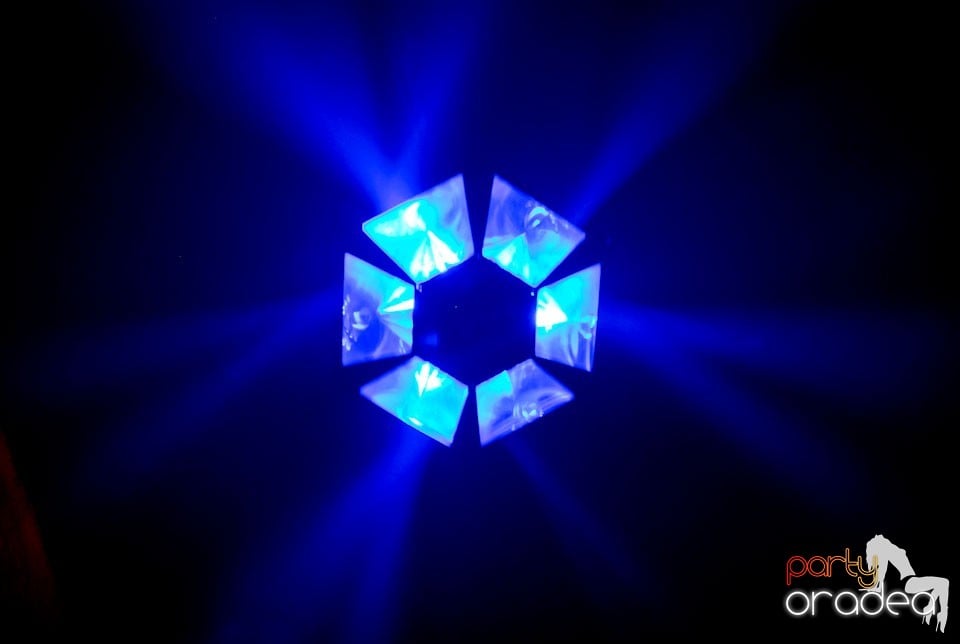 Party în Club Downtown, 