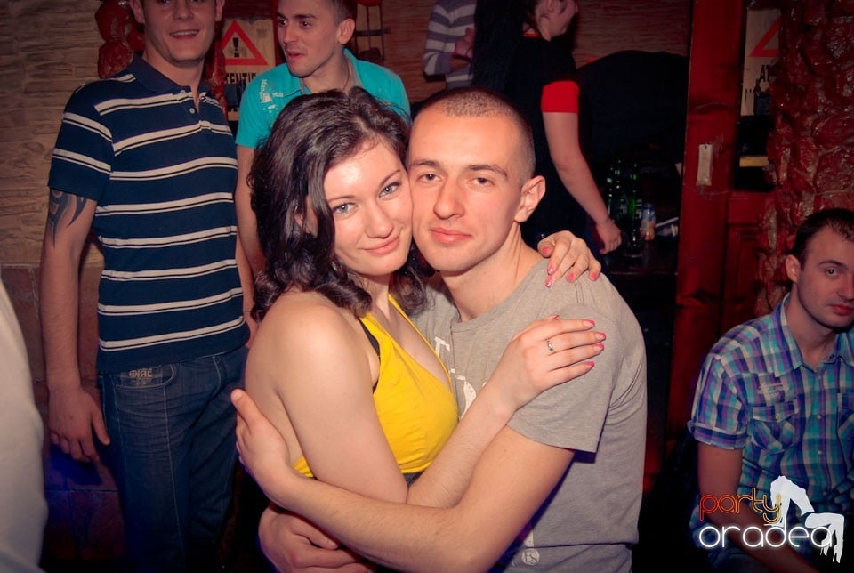 Party în Club Downtown, 