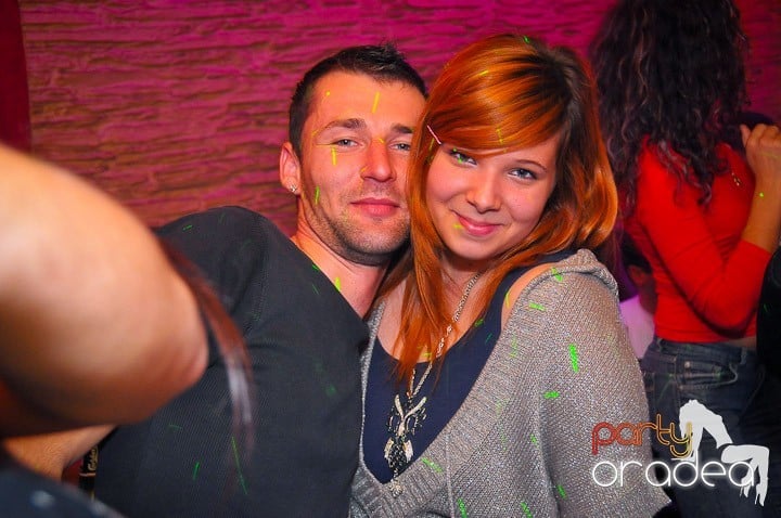Party în Club Downtown, 