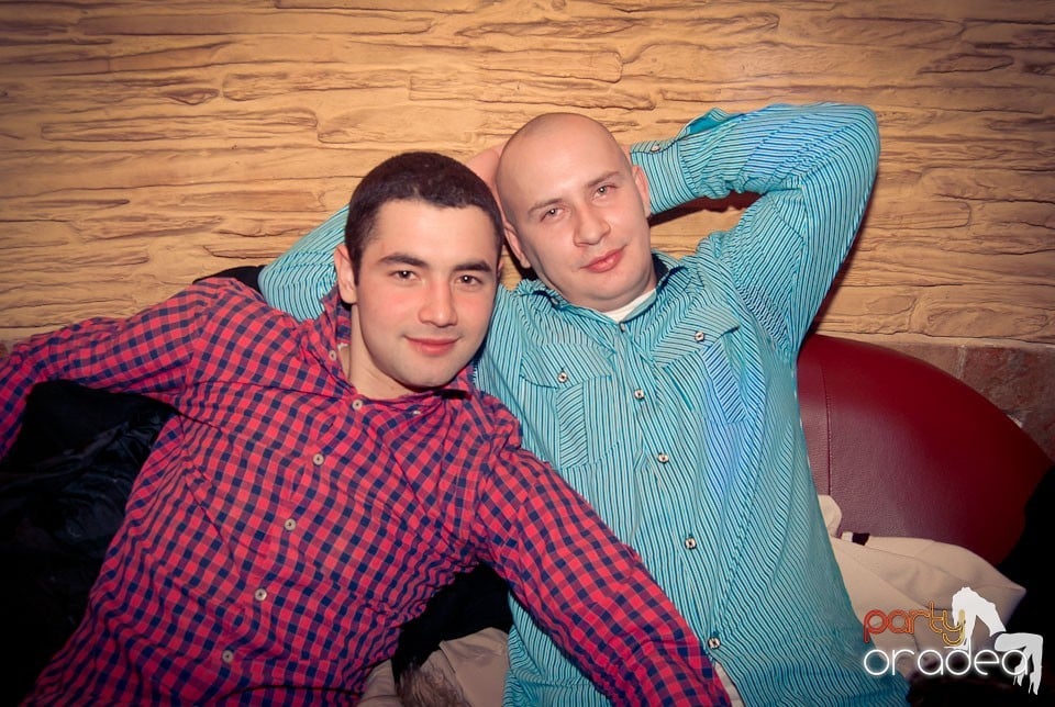 Party în Club Downtown, 