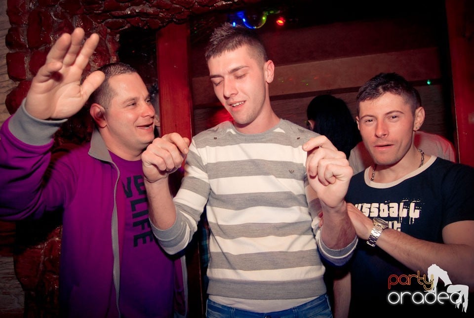Party în Club Downtown, 
