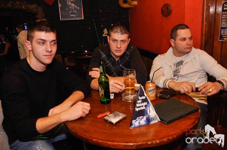 Party în Club Downtown, 