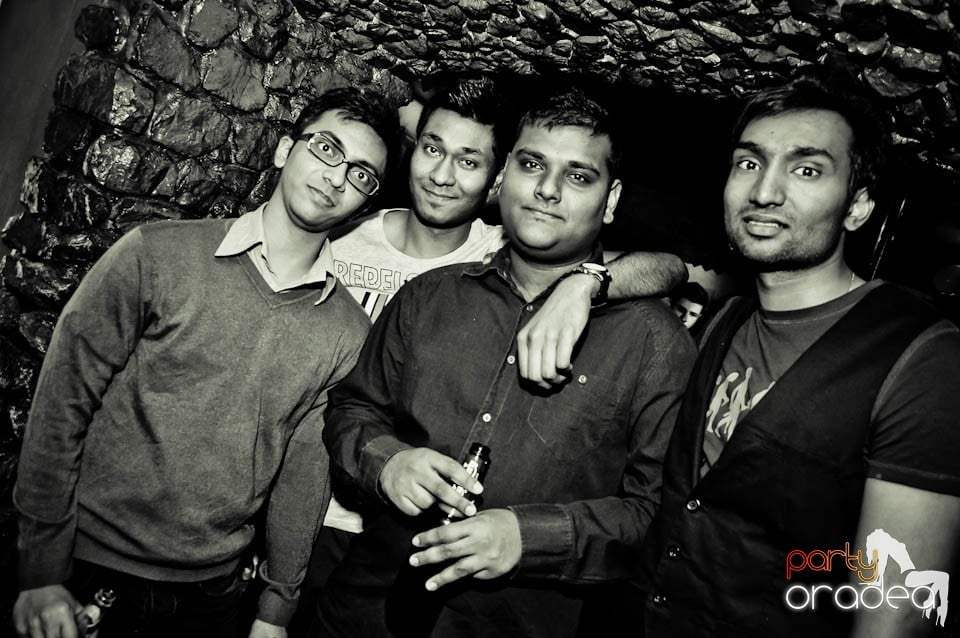 Party în Club Downtown, 