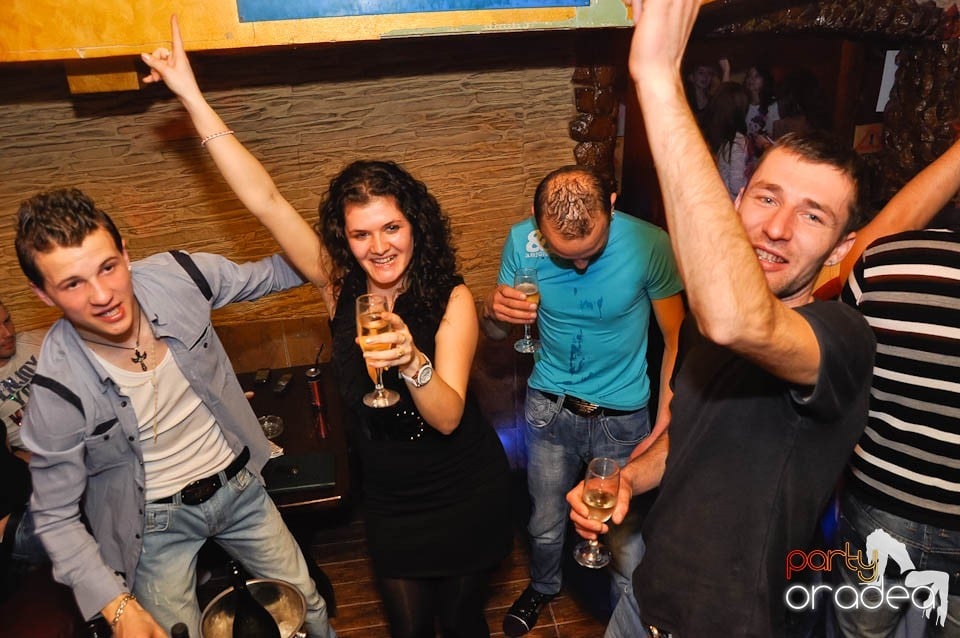 Party în Club Downtown, 