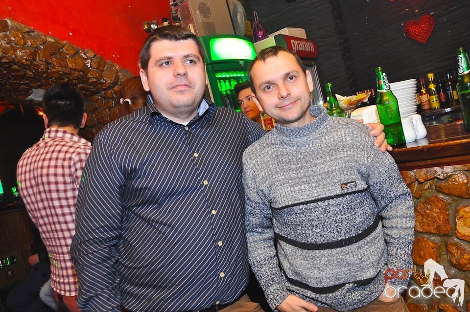 Party în Club Downtown, 