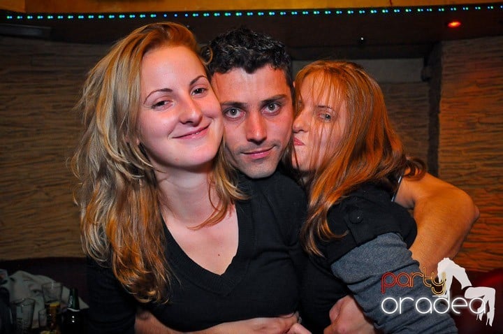 Party în Club Downtown, 