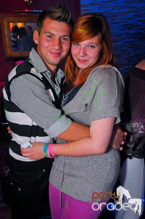 Party în Club Downtown, 