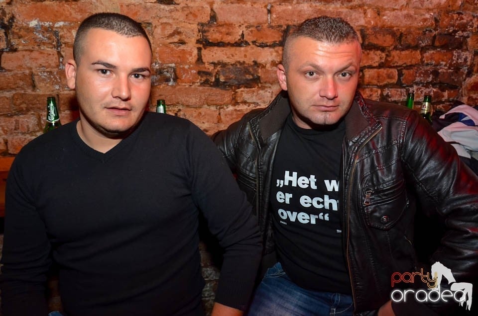 Party în Club Escape, sâmbătă noaptea, Escape