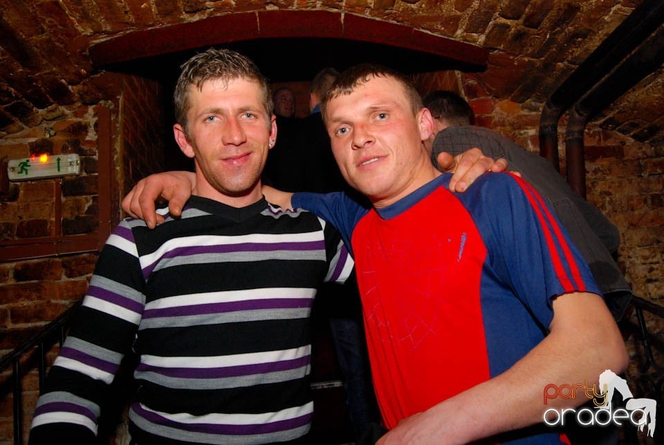 Party în Club Escape, 