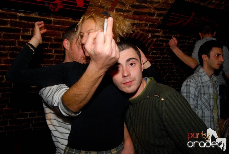 Party în Club Escape, 