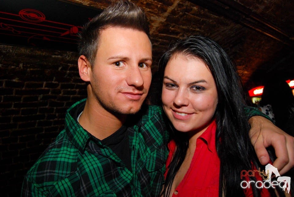 Party în Club Escape, 