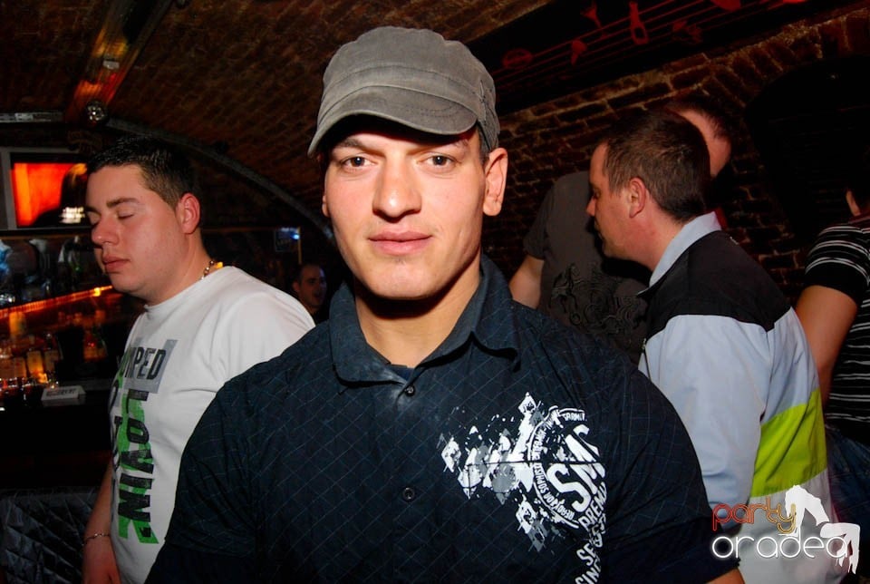 Party în Club Escape, 