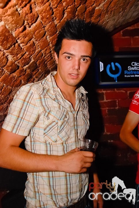 Party în Club Escape, 