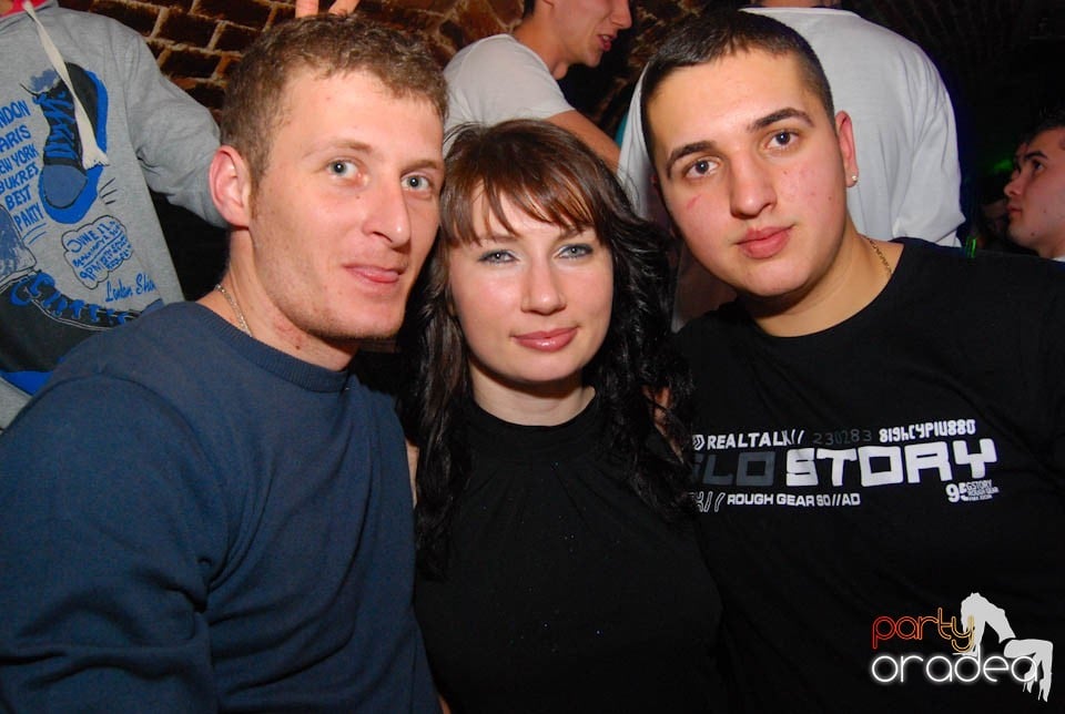 Party în Club Escape, 