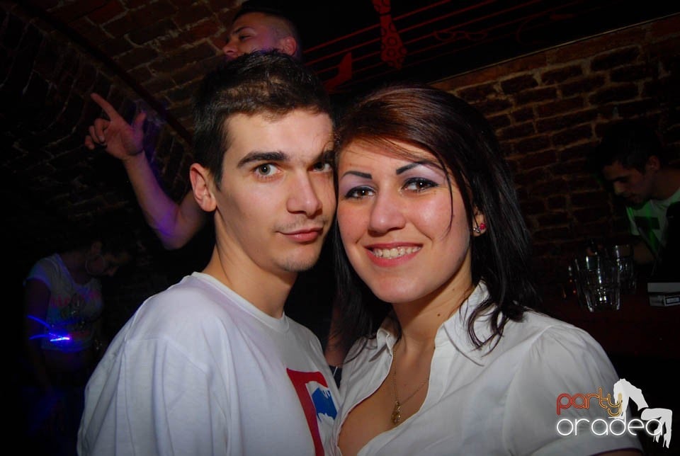 Party în Club Escape, 