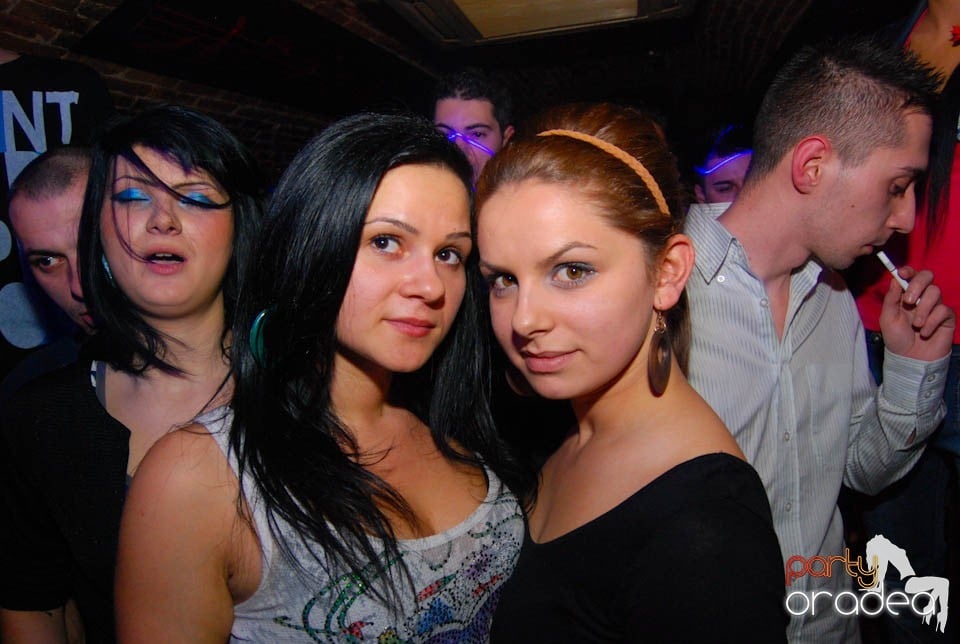 Party în Club Escape, 