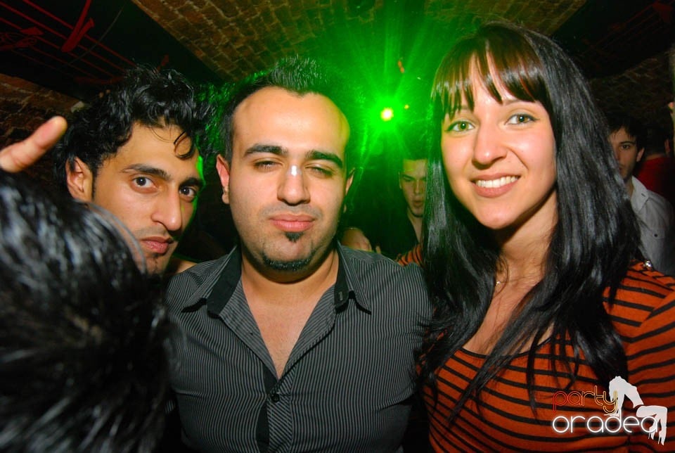 Party în Club Escape, 