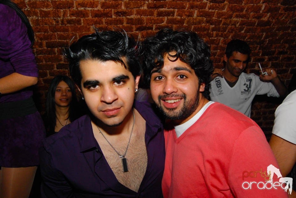 Party în Club Escape, 