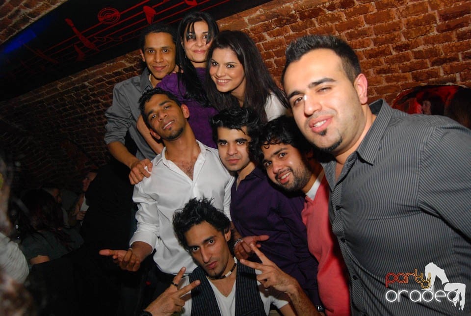 Party în Club Escape, 