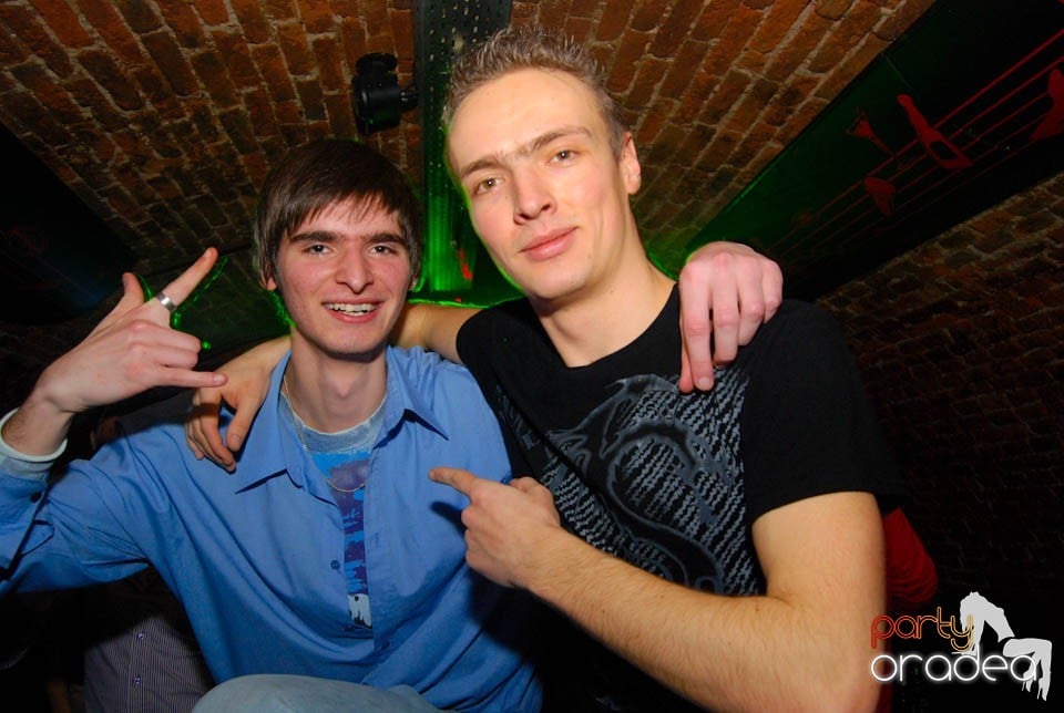 Party în Club Escape, 