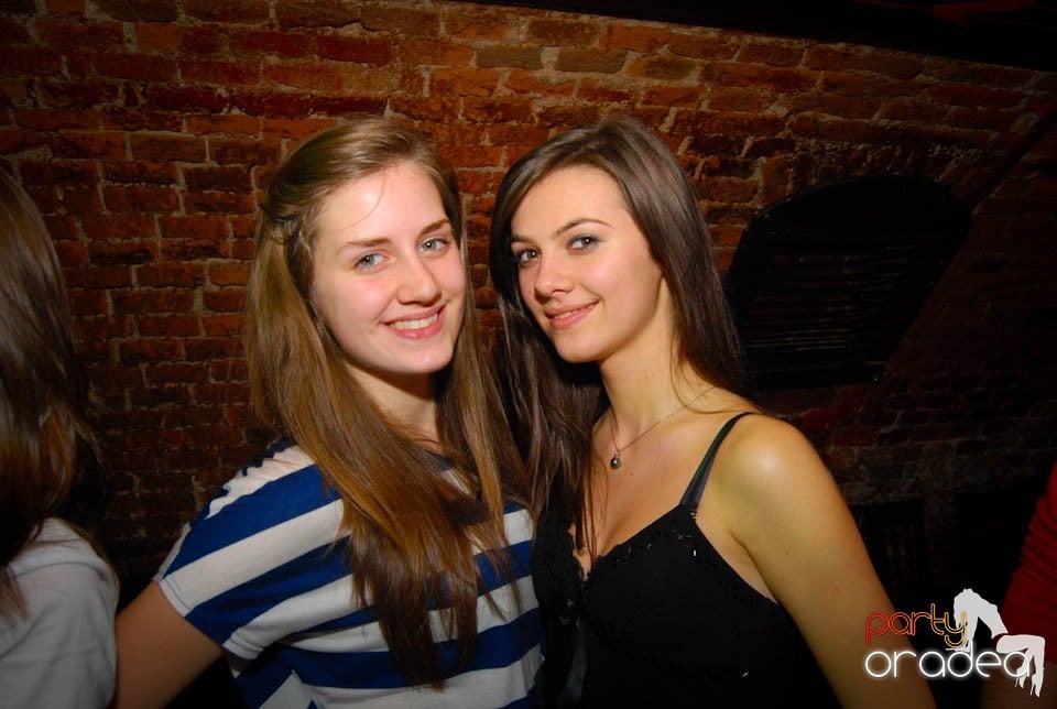 Party în Club Escape, 