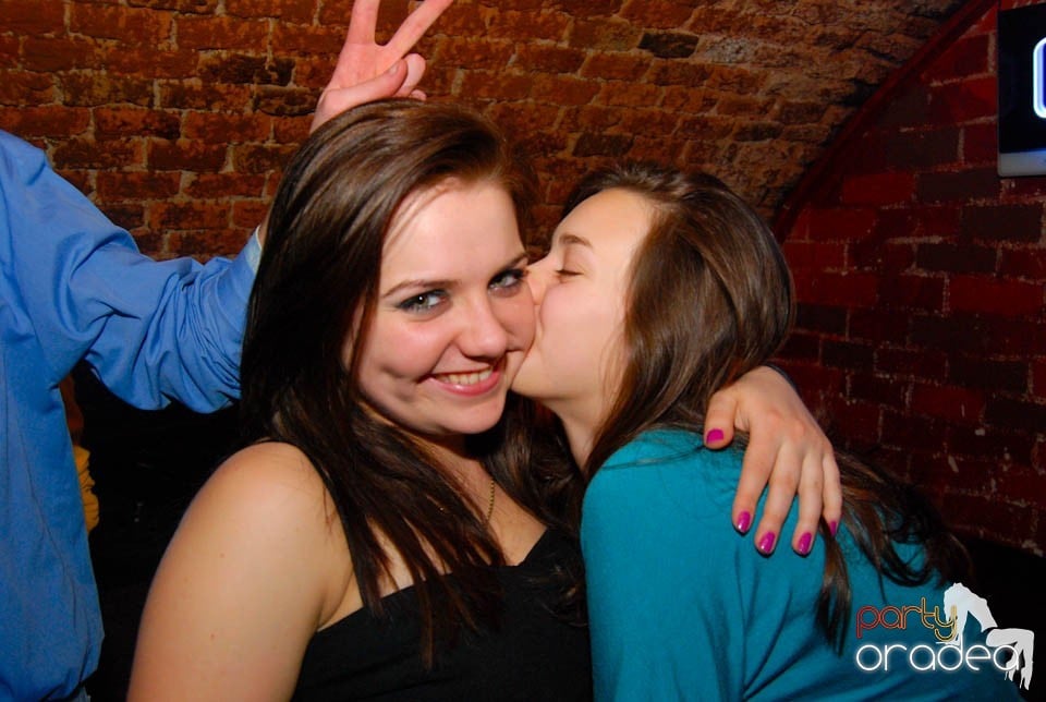 Party în Club Escape, 