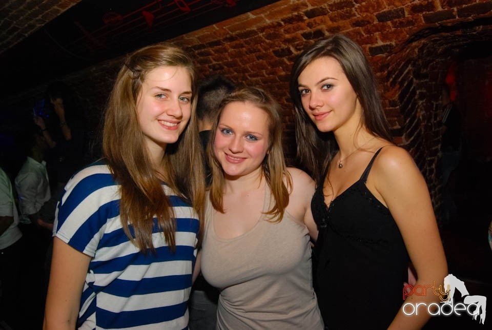 Party în Club Escape, 