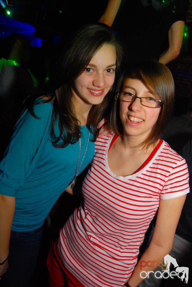 Party în Club Escape, 