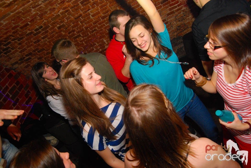 Party în Club Escape, 