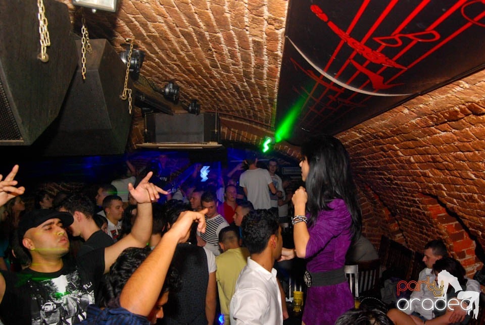 Party în Club Escape, 