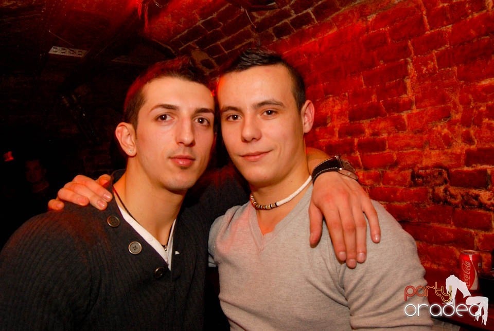 Party în Club Escape, 