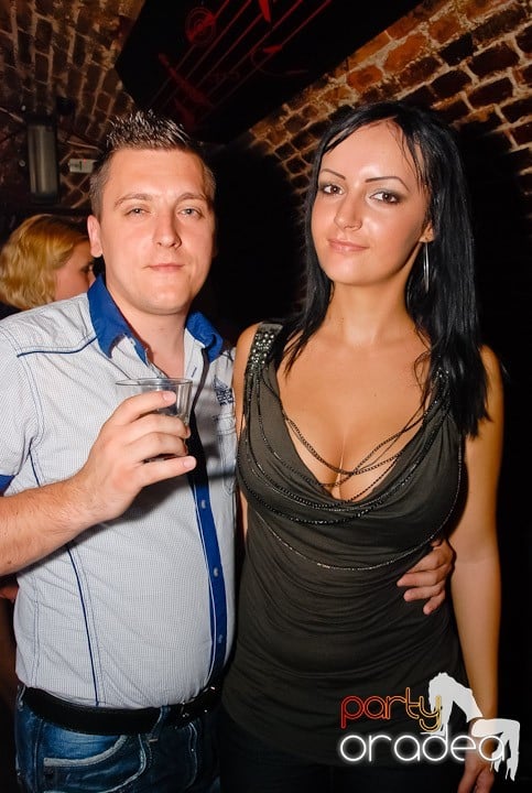 Party în Club Escape, 