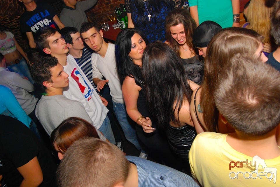 Party în Club Escape, 
