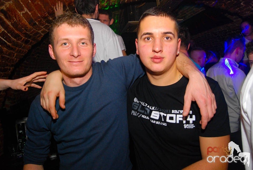 Party în Club Escape, 