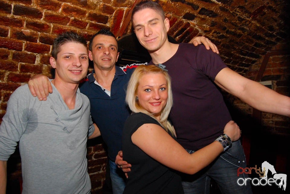 Party în Club Escape, 