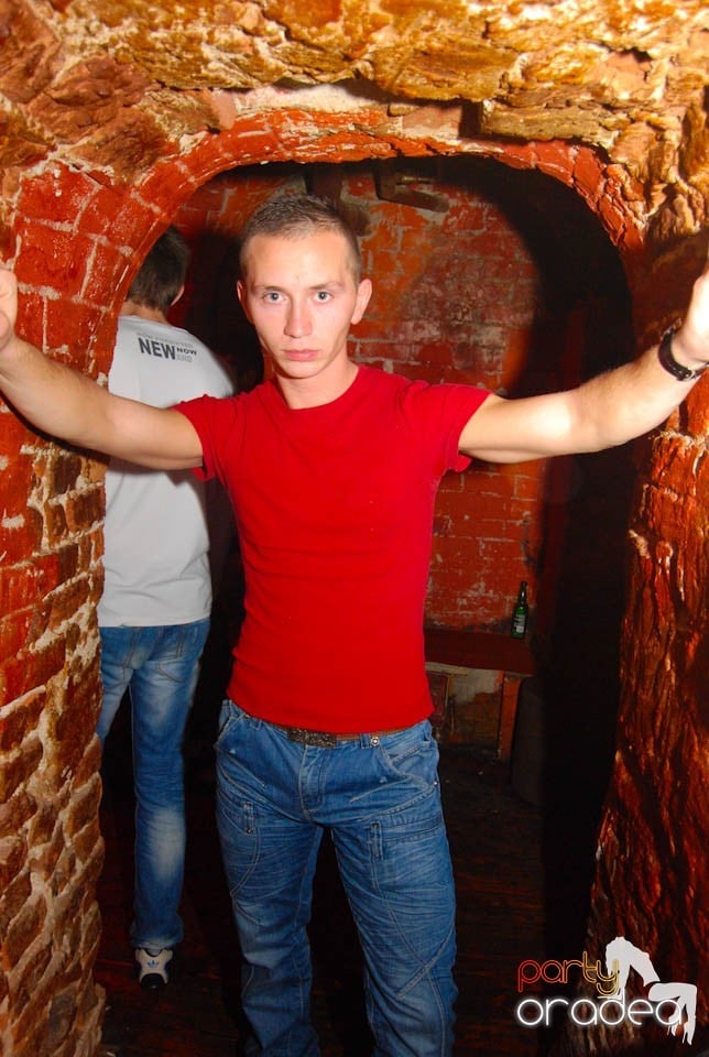 Party în Club Escape, 