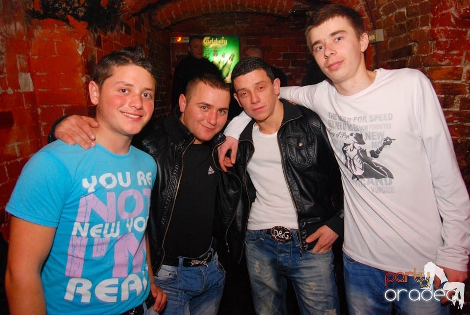 Party în Club Escape, 