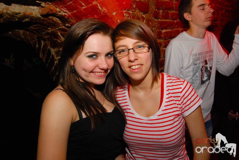 Party în Club Escape, 