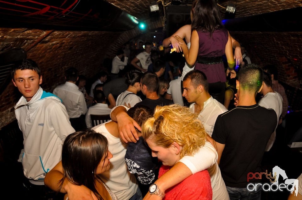 Party în Club Escape, 