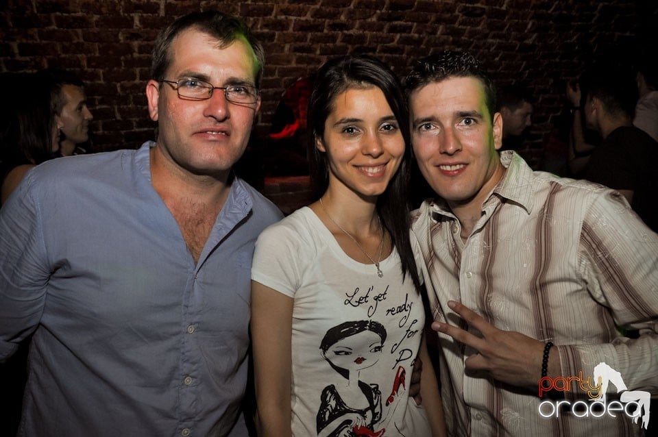 Party în Club Escape, 