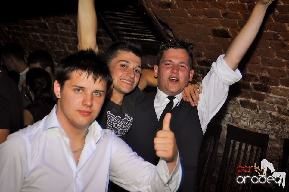 Party în Club Escape, 