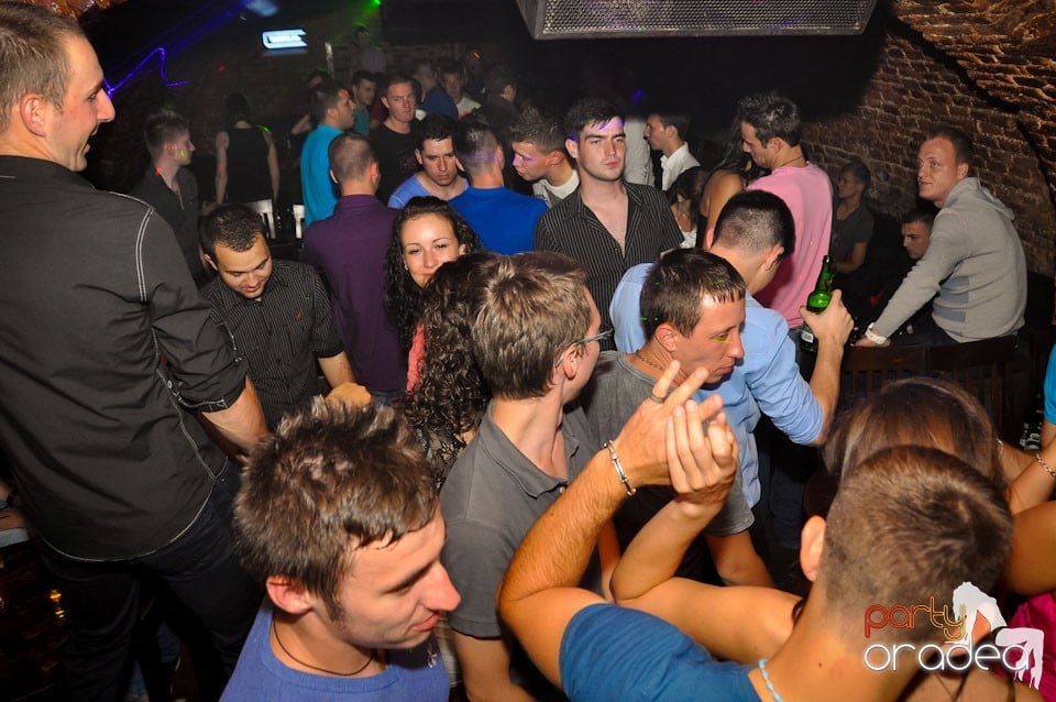 Party în Club Escape, 