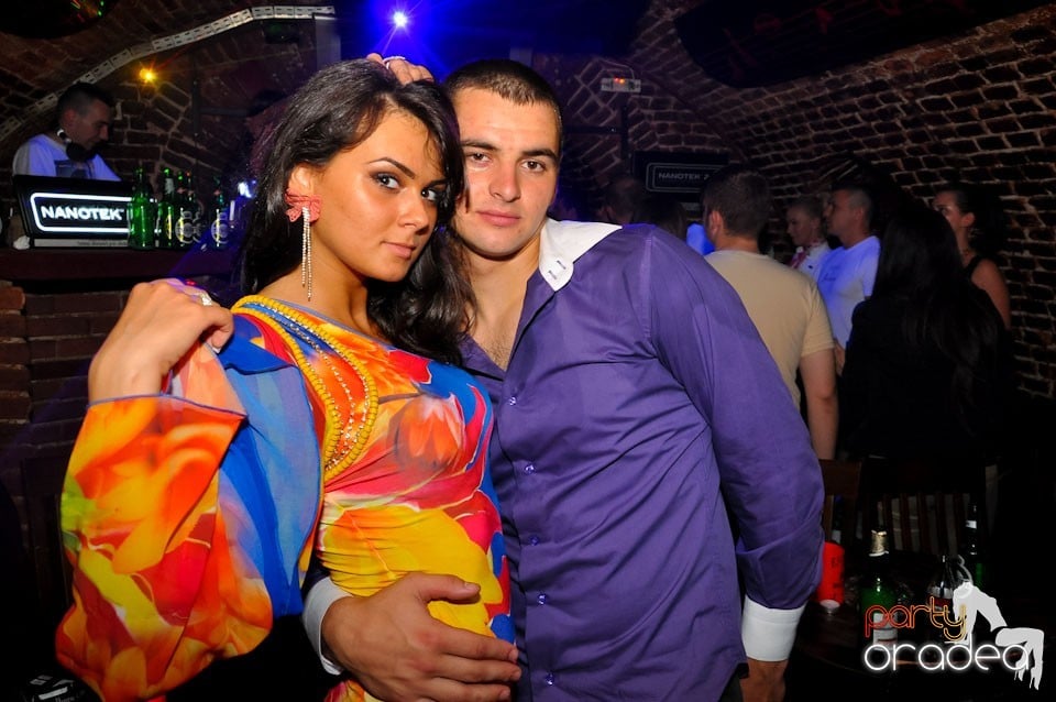 Party în Club Escape, 