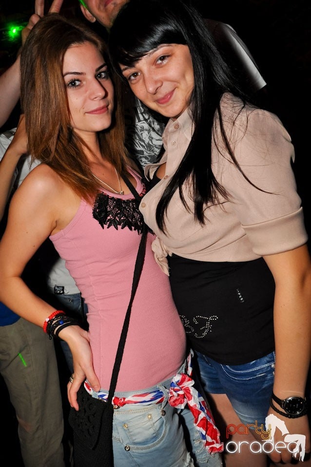 Party în Club Escape, 