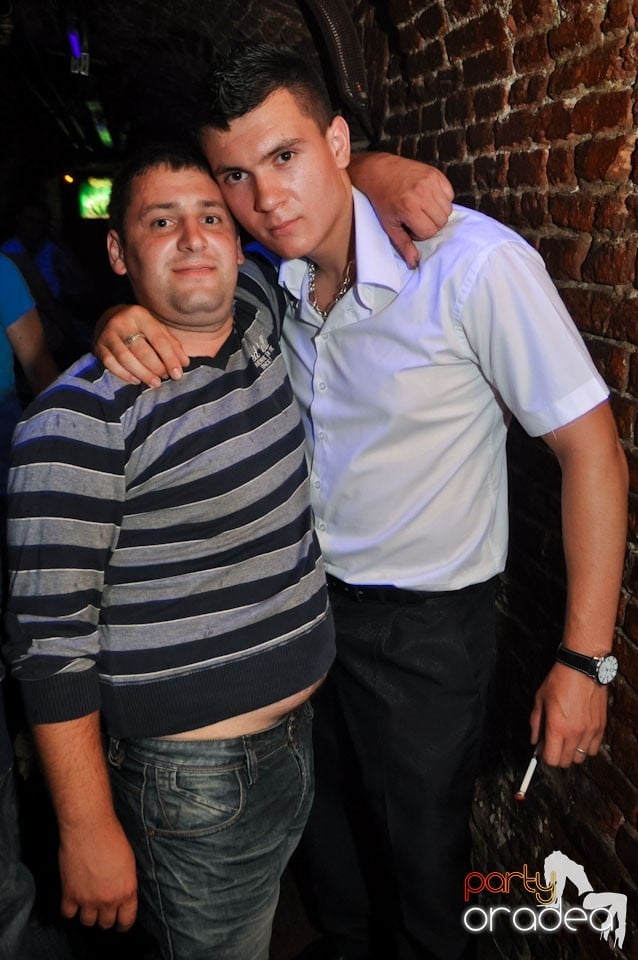 Party în Club Escape, 