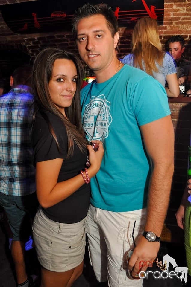 Party în Club Escape, 