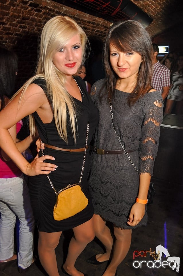 Party în Club Escape, 